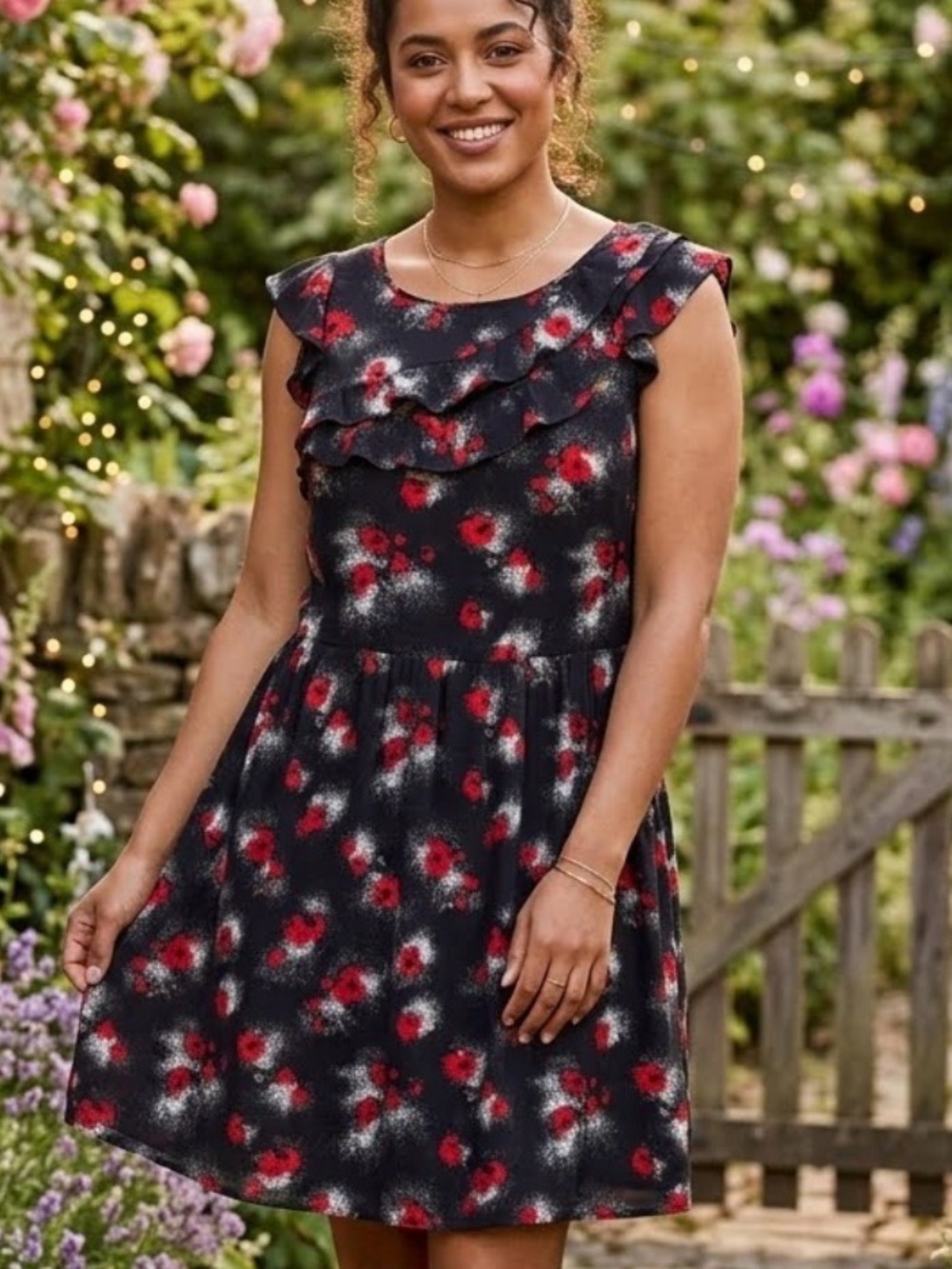 ❤️ Love & Legend 🌹 Black Dress with Red Floral Print and Metallic Sheen